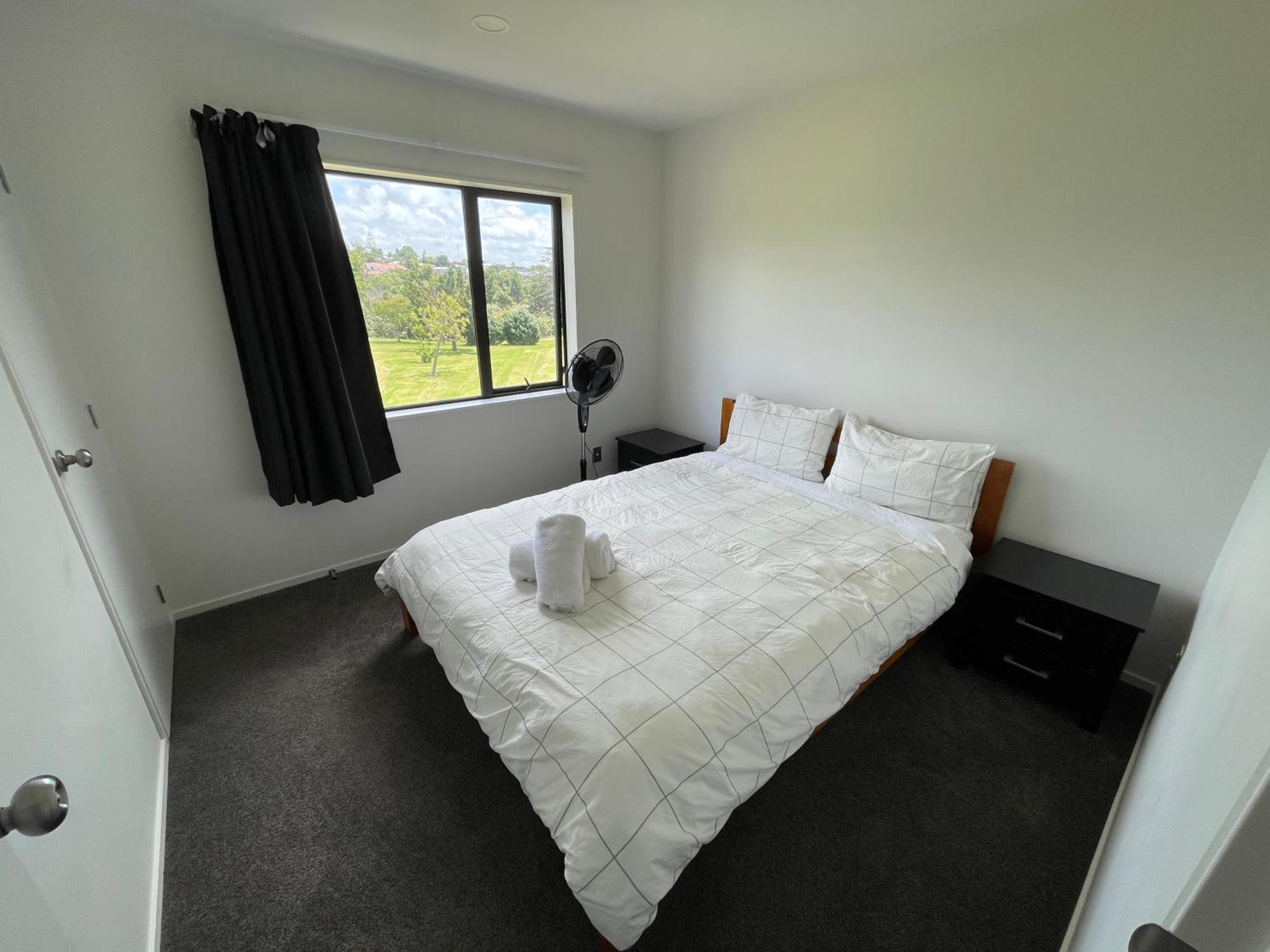 Modern Home By The Reserve Auckland Esterno foto