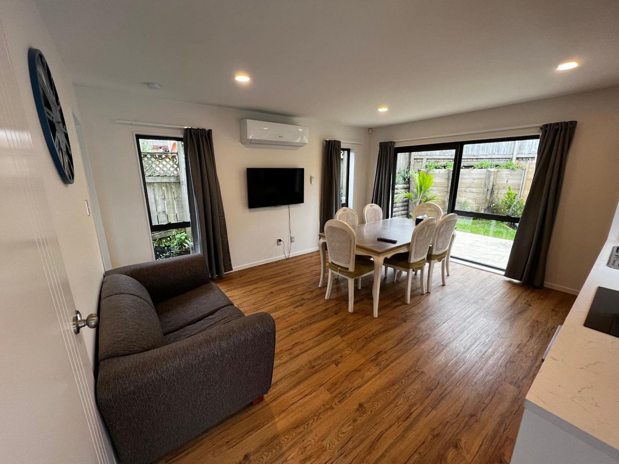 Modern Home By The Reserve Auckland Esterno foto